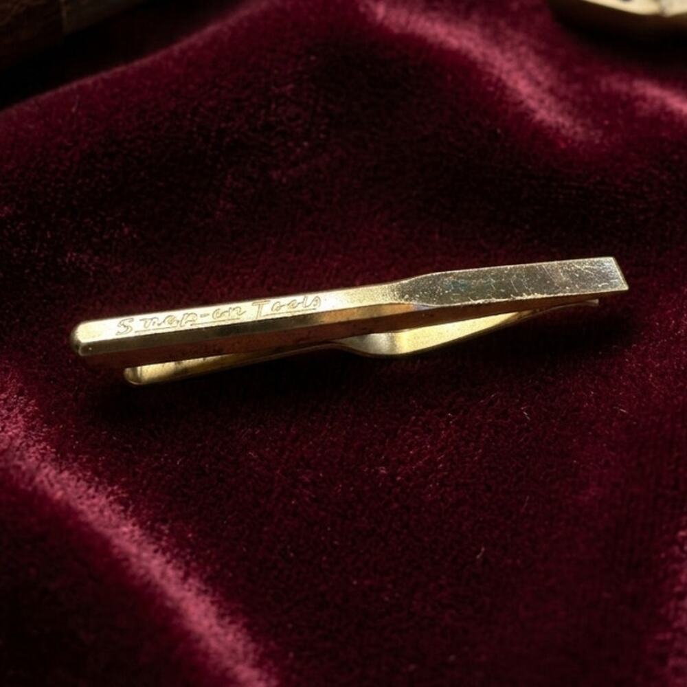 Vintage Snap-on Tools Chisel Tie Clip Gold Tone Mechanic Advertising MCM